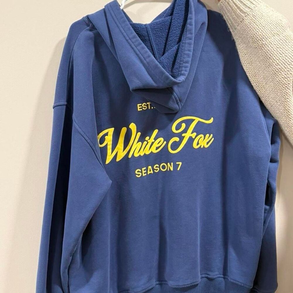 White-fox-boutique Women's Blue and Navy Sweatshirt